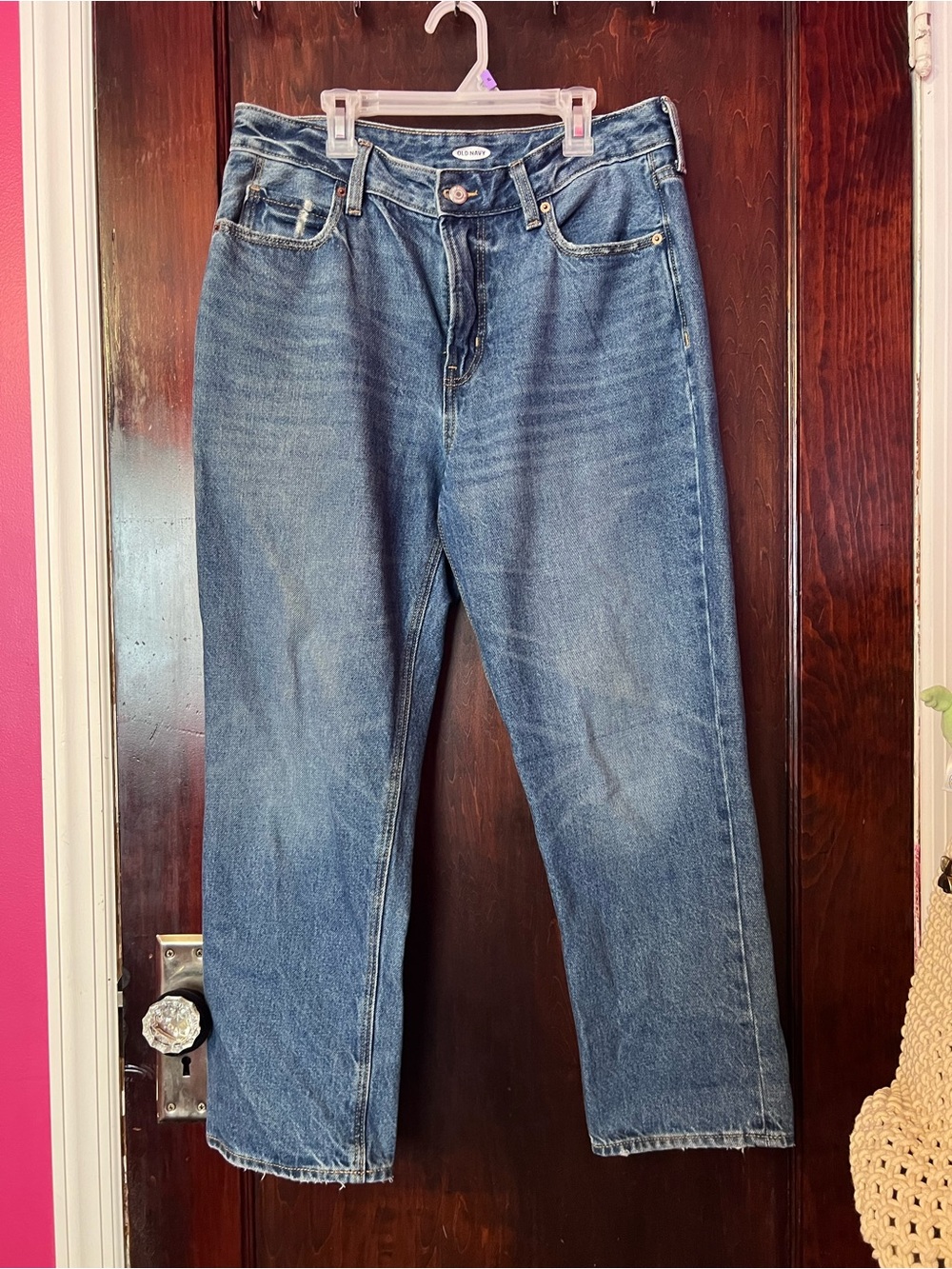 Old Navy Women's Straight-Leg Jeans in Medium Blue